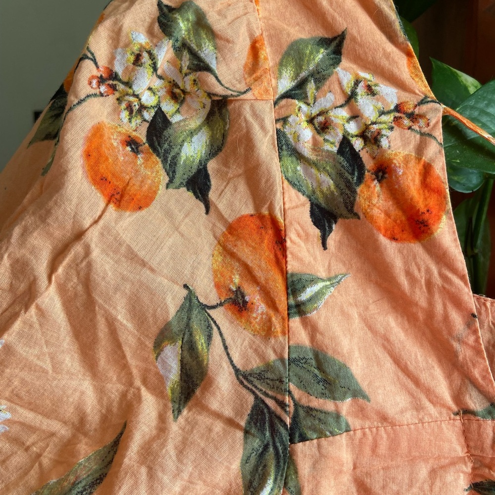 Loft Orange Pattern Cropped Top 🍊 - Picture 9 of 9